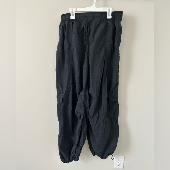 Daily Practice Anthropologie Base Jump Parachute Pants Size Large Black Cargo - Picture 1 of 11